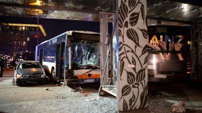 Schwerer Busunfall am Wiesbadener Hauptbahnhof: Ein Toter und 23 Verletzte