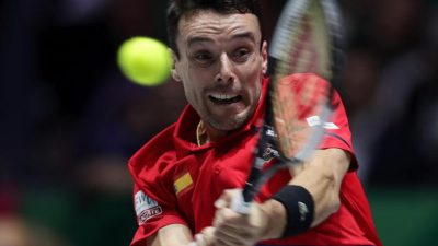 Davis Cup: Bautista Agut bringt Spanien im Finale in Führung