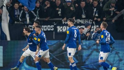 Schalke nach Arbeitssieg gegen Union auf Platz zwei