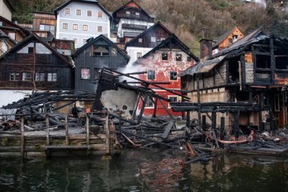 Österreich: Feuer wütete in Weltkulturerbe-Ort Hallstatt – Ein Feuerwehrmann schwer verletzt