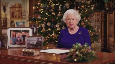 Queen Elizabeth II. spricht in Weihnachtsansprache über „holpriges“ Jahr