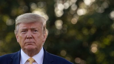 Trump rät von Panikkäufen ab: „Nur keine Hektik, entspannen Sie sich einfach“