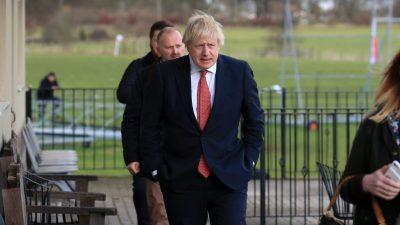Johnson wird den Brexit-Vertrag am Freitag dem Parlament vorlegen