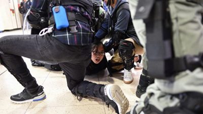 Proteste in Hongkong gehen weiter – Flashmobs und Pfefferspray