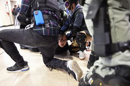 Proteste in Hongkong gehen weiter – Flashmobs und Pfefferspray