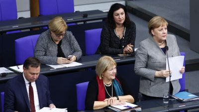 Bundestagsdebatte LIVE: Fragestunde der Kanzlerin, Bürgerrechte, Mieten, Elterngeld, Immobilienkauf, Jobcenter