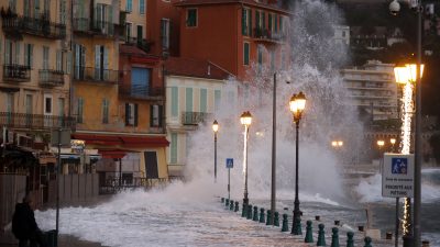 Unwetter: Zwei Tote in Spanien und Sturmwarnungen in Frankreich
