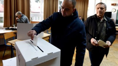 +++ UPDATE +++ 98% der Stimmen ausgezählt – Kroatiens Präsidentin trifft in Stichwahl auf Ex-Regierungschef