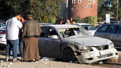 Mehr Chaos in Libyen: Haftars Truppen rücken auf Tripolis vor