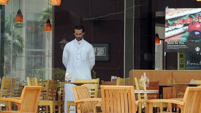 Saudi-Arabien lockert Geschlechtertrennung in der Gastronomie