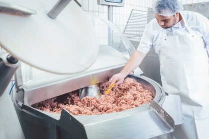 Arbeiter stirbt bei Unglück mit Fleischwolf