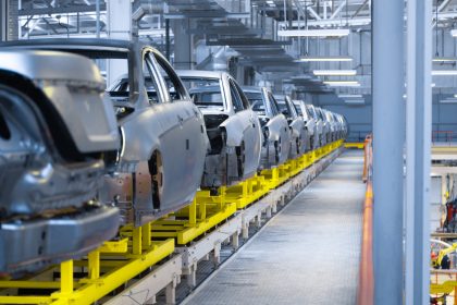 Europäische Autobauer stellen den Betrieb weitgehend ein