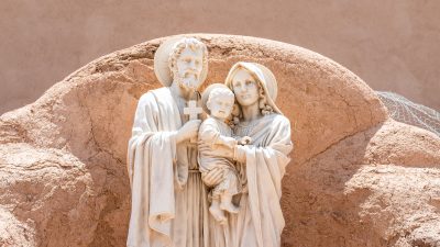 Heidenheim: Dieb klaut heilige Maria, Josef und das Christkind aus der Fußgängerzone