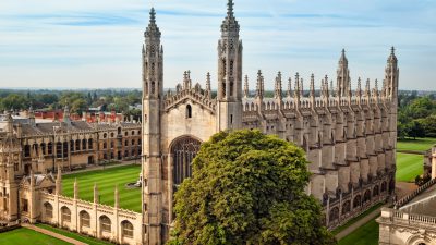 Universität Cambridge bietet bis Sommer 2021 ausschließlich Online-Vorlesungen an