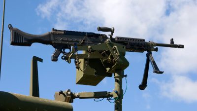 ++UPDATE++“Terrorabwehr“: Bundespolizei will Kriegswaffen einsetzen – Maschinengewehre auf Polizeifahrzeuge montiert