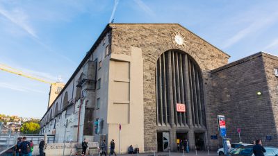 Stuttgart: Hauptbahnhof wegen Feuerwehreinsatzes für Zugverkehr gesperrt