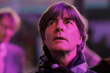 Löw schließt eigene Bundesliga-Rückkehr aus