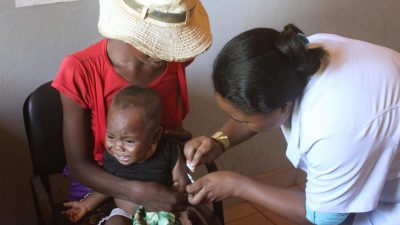 Mit Gates-Millionen: Impfung gegen Masern und Röteln per Mikronadeln entwickelt