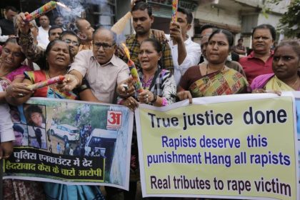 Von Peinigern angezündet: Opfer von Gruppenvergewaltigung in Indien ist tot