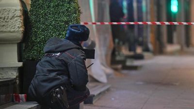 Tödliche Schüsse an Moskaus Geheimdienst-Zentrale – Laut Meldungen drei Täter