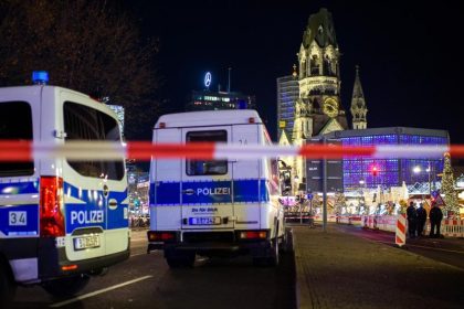 Weihnachtsmarkt am Berliner Breitscheidplatz: Verdächtige aus salafistischem Spektrum