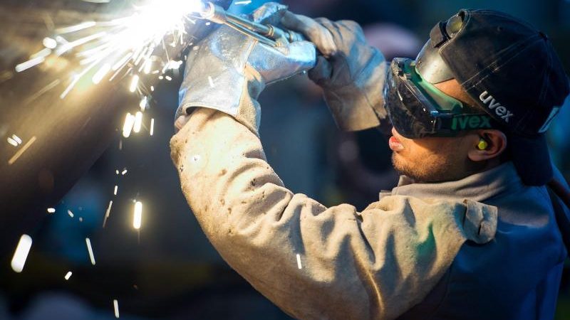 Arbeitskräftemangel setzt deutschen Unternehmen trotz Konjunkturschwäche zu