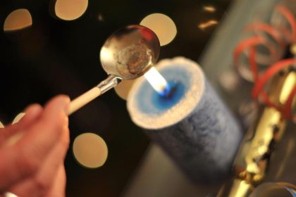 Jeder Zehnte feiert Silvester allein