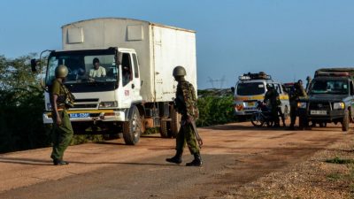 Shebab-Miliz greift von USA genutzte Militärbasis in Kenia an