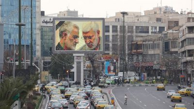 Trump warnt Iran: Angriffe auf 52 Ziele denkbar – 52 US-Diplomaten wurden 1979 in Teheran als Geiseln gehalten