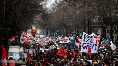 Hunderttausende protestieren gegen Rentenreform in Frankreich