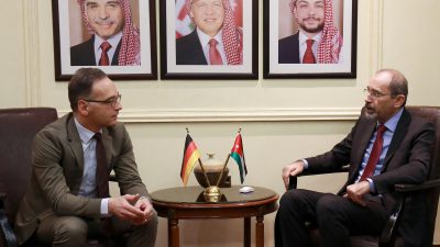 Jordanischer und deutscher Außenminister warnen vor neuem Erstarken des IS
