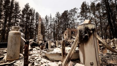 Erstmals in der Geschichte Australiens unterstützen tausende Armee-Reservisten bei Brand-Bekämpfung