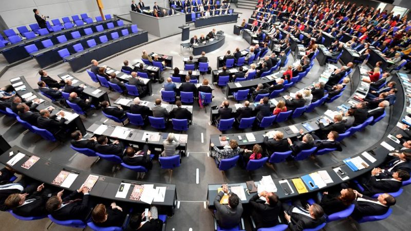 Live: Bundestag debattiert über Rechtsextremismus und Konsequenzen aus Hanau-Anschlag