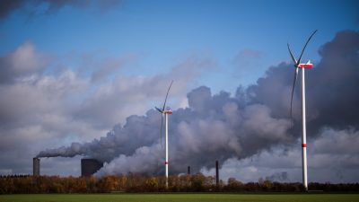 Klagen und Genehmigungsprobleme in Deutschland: RWE verlagert Investitionen in erneuerbare Energien nach Asien