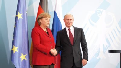 Merkel reist am Samstag zu Gespräch mit Putin nach Moskau