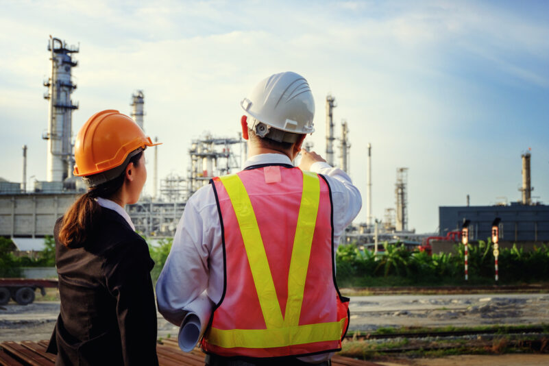 Steigende Strompreise könnten energieintensive Unternehmen ins Ausland zwingen.