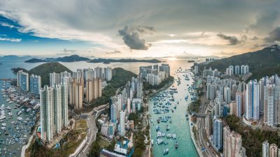 Corona-Maßnahmen in Hongkong: Einreisestopp, Alkoholverbot und elektronische Armbänder für Quarantäne