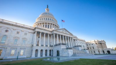 US-Kongress bringt neues Finanzpaket wegen Corona-Krise auf den Weg