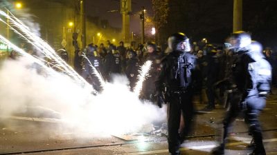 Gezielte Angriffe von Linksextremen – Polizist bei massiven Silvester-Ausschreitungen in Leipzig schwer verletzt