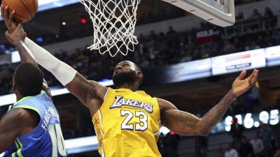 NBA: LeBron James überragt bei Lakers-Sieg gegen Mavericks