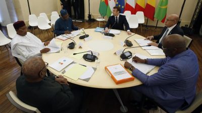 Macron und Sahel-Staatschefs verstärken Anti-Terror-Kampf
