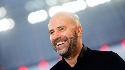 Trainer Bosz verlängert Vertrag in Leverkusen