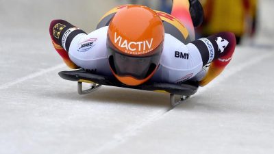 Skeleton-Weltmeisterin Hermann gewinnt vor Lölling