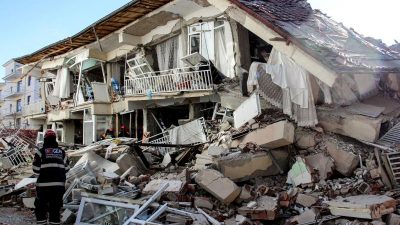 Erdbeben in Osttürkei: Zahl der Todesopfer steigt auf 35 – Bislang mehr als 600 Nachbeben