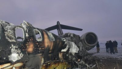 Flugzeugabsturz in Afghanistan: Maschine war kein Passagierflugzeug sondern US-Militärjet