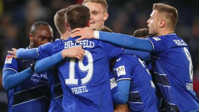 HSV und Stuttgart nach Bielefelder Auftaktsieg unter Druck