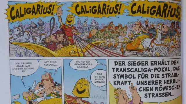 Nur in der deutschen Fassung erinnert der Name des römischen Wagenlenkers an die Formel 1. Im französischen Original heißt er Coronavirus, was mit &quot;gemeiner Krone&quot; übersetzt werden kann.