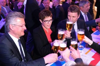 Schlagabtausch der Parteien beim Politischen Aschermittwoch