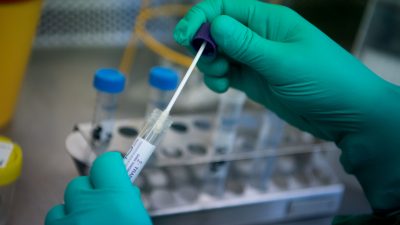 Virologe kritisiert „gemächliche“ Behörden-Reaktion – Coronavirus „zehnmal gefährlicher“ als die Grippe