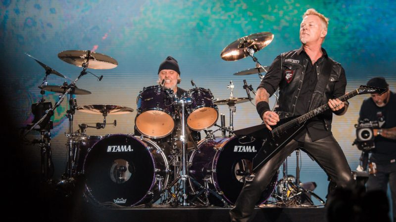 Lars Ulrich and James Hetfield rocken die Bühne bei einem Metallica-Auftritt in São Paulo, Brasilien.